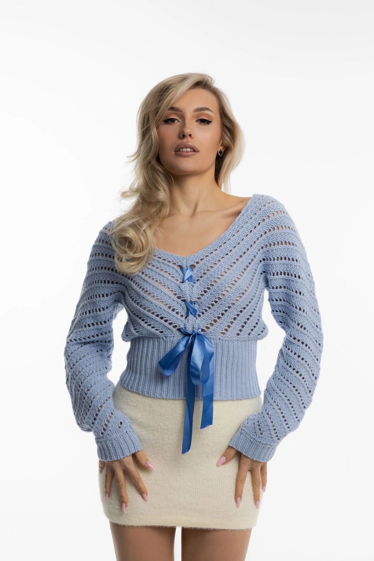 OLIVIA SWEATER - Love McNicoll