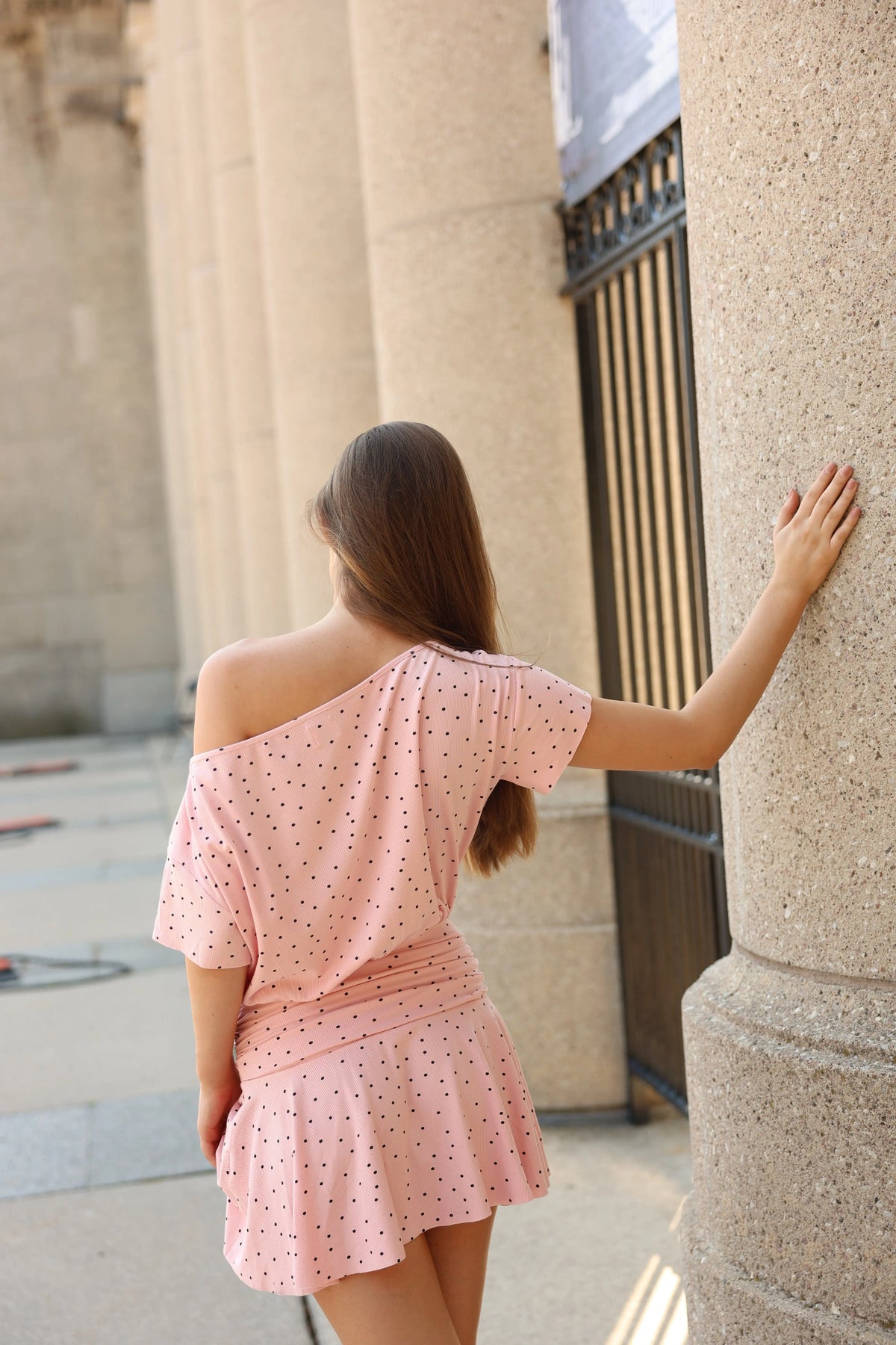 VIVI DRESS - Love McNicoll